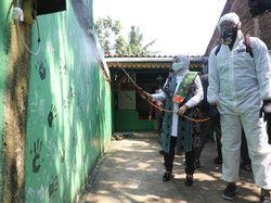 Tiap Jumat, Kemnaker Berdayakan Korban PHK untuk Semprot Disinfektan