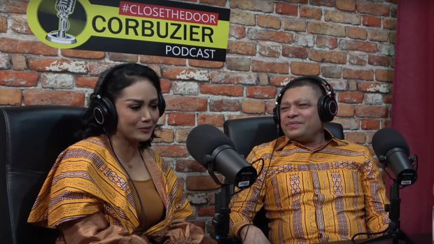 Krisdayanti dan Raul Lemos