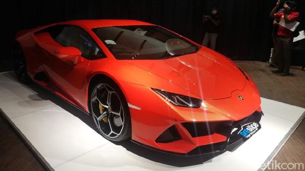 Lamborghini Huracan Evo AWD Mendarat di RI