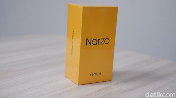 Unboxing Realme Narzo, Ponsel Layar 90Hz Harga Rp 2 Jutaan