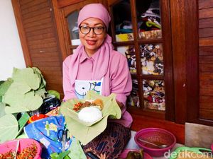 Uenak Tenan! Sego Berkat Bu Murni yang Jadi Obat Rindu Kampung Halaman Uenak Tenan! Sego Berkat Bu Murni yang Jadi Obat Rindu Kampung Halaman