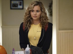Ini yang Bikin Serial TV DC Universe Stargirl Beda dari Supergirl