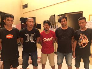 Pria Dapat Kejutan Happy Birthday dari Polisi Adalah Pencuri Kabel Listrik