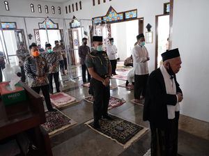 Video New Normal, Maruf Amin Jadi Imam Salat Jumat di Istana