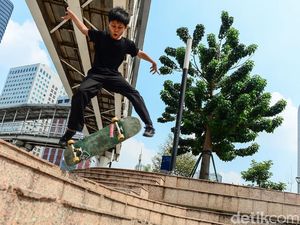 Duh, Para Pemberani Ini Bermain Skateboard Tanpa Masker Duh, Para Pemberani Ini Bermain Skateboard Tanpa Masker