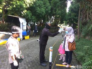 Hari Pertama Buka, Wisatawan Mulai Padati Objek Wisata Lembang