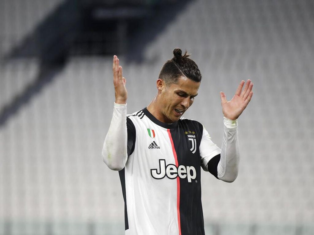 Tren Cristiano Ronaldo Gagal Penalti Setahun Sekali Tren Cristiano Ronaldo Gagal Penalti Setahun Sekali