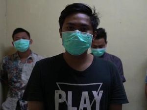 Swab Seorang Tersangka Kasus Jemput Paksa Jenazah COVID-19 di Surabaya Positif Swab Seorang Tersangka Kasus Jemput Paksa Jenazah COVID-19 di Surabaya Positif