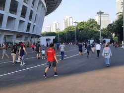 PSBB Transisi, Warga Ramai Kunjungi Area GBK Sabtu Pagi
