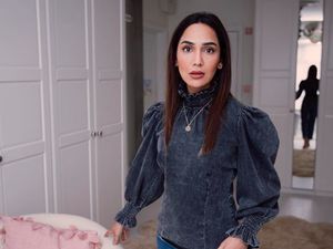 Selebgram dan YouTuber Amena Khan Umumkan Lepas Hijab, Jadi Kontroversi Selebgram dan YouTuber Amena Khan Umumkan Lepas Hijab, Jadi Kontroversi