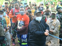Bupati Sukabumi Targetkan Perbaikan 10 Ribu Rutilau Setiap Tahun