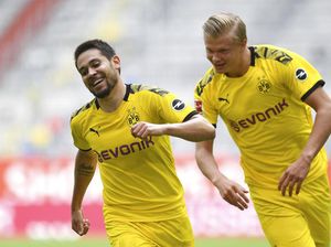 Dortmund Dirugikan Handball Lagi, Untungnya Kali Ini Menang