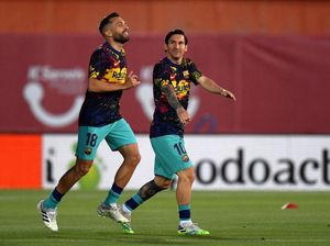 Ciee... Jordi Alba Sudah Punya SIM, Kini Bisa Nyetir Sendiri