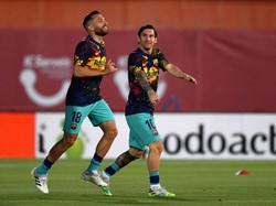 Ciee... Jordi Alba Sudah Punya SIM, Kini Bisa Nyetir Sendiri