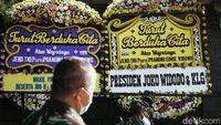 Karangan Bunga Hiasi Rumah Duka Pramono Edhie Wibowo