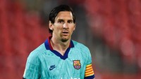 Pangling nggak Lionel Messi tanpa berewok ini? (Getty Images/David Ramos)