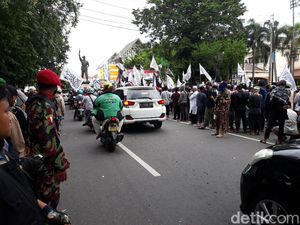 Tolak RUU HIP, Massa Ormas Islam Demo di Solo Tolak RUU HIP, Massa Ormas Islam Demo di Solo