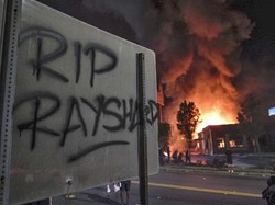 Polisi Atlanta AS Akan Hadapi Dakwaan Pembunuhan Menembak Pria Kulit Hitam