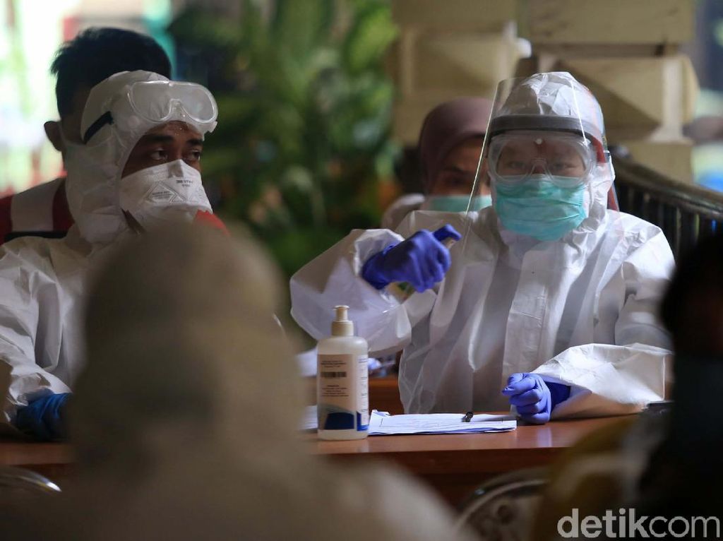 Ganjar Ungkap Data Kematian Pasien Corona, Terbanyak Idap Hipertensi Ganjar Ungkap Data Kematian Pasien Corona, Terbanyak Idap Hipertensi