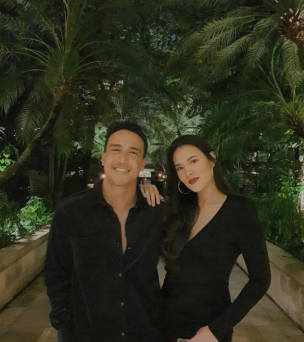 Raisa Hamish/Sumber: Instagram.com/hamishdw Raisa dan Hamish sepakat untuk tidak memperlihatkan wajah sang baby di akun instagram pribadi masing-masing. Foto anak pertama mereka pun masih menjadi misteri sampai hari ini.