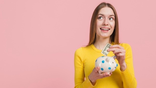 Tidak Menabung/Freepik.com Tidak Membiasakan Diri untuk Menabung