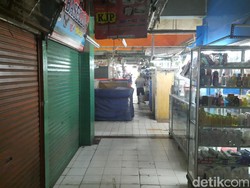 Ganjil-Genap Diberlakukan, Hanya 600 Kios Buka di Pasar Perumnas Klender