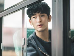 Tak Hanya soal Cinta, Ada Beragam Kisah di Its Okay to Not Be Okay