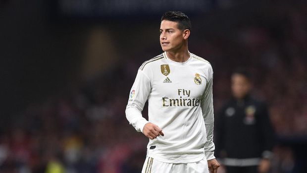  James Rodriguez of Real Madrid CF looks on during the Liga match between Club Atletico de Madrid and Real Madrid CF at Wanda Metropolitano on September 28, 2019 in Madrid, Spain. (Photo by Denis Doyle/Getty Images)