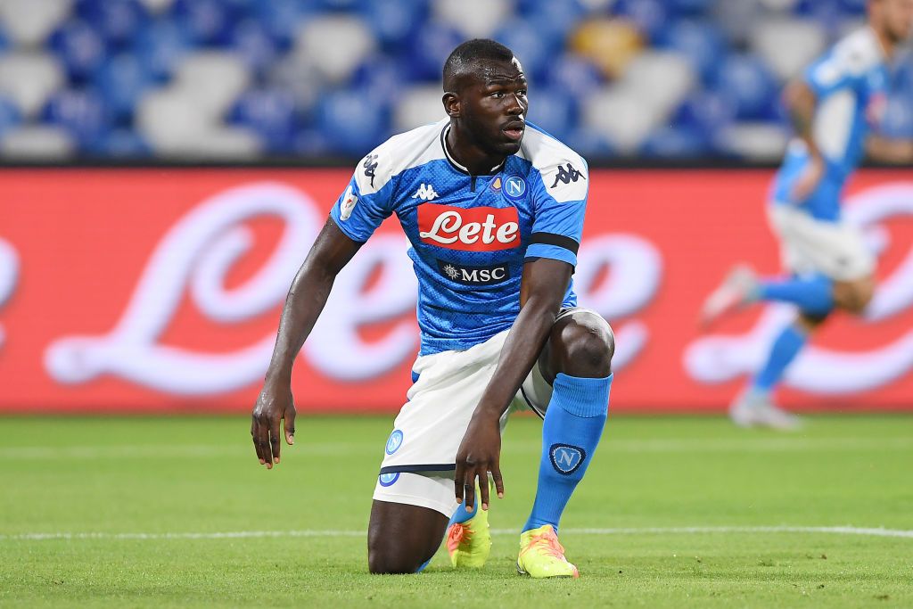 NAPLES, ITALY - JUNE 13: Kalidou Koulibaly of SSC Napoli stands disappointed during the Coppa Italia Semi-Final Second Leg match between SSC Napoli and FC Internazionale at Stadio San Paolo on June 13, 2020 in Naples, Italy. (Photo by Francesco Pecoraro/Getty Images)