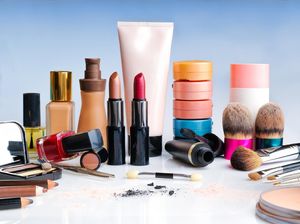 KuTips: Beauty Hacks, Cara Perbaiki Eyeshadow Pecah