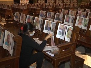 Gereja di Peru Rayakan Misa dengan Pasang Foto Korban Covid-19