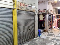 Pedagang Pasar Waswas Omzet Turun karena Ganjil-Genap Kios Ala Anies