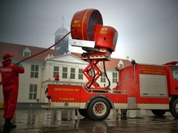 Persiapan Lapangan Fatahillah Dibuka, Kawasan Kota Tua Disemprot Disinfektan