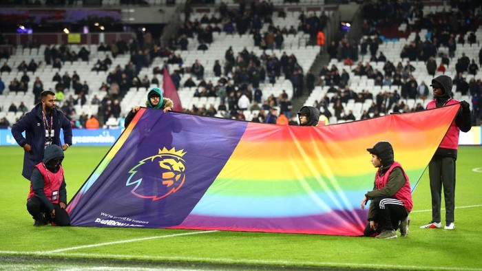 LONDON, ENGLAND - DECEMBER 09: A Stonewall Rainbow laces flag during the Premier League match between West Ham United and Arsenal FC at London Stadium on December 09, 2019 in London, United Kingdom. (Photo by Julian Finney/Getty Images)