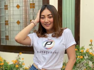 Dari Tips Malam Jumat, Sassha Carissa Kini Jualan Pastel Dari Tips Malam Jumat, Sassha Carissa Kini Jualan Pastel