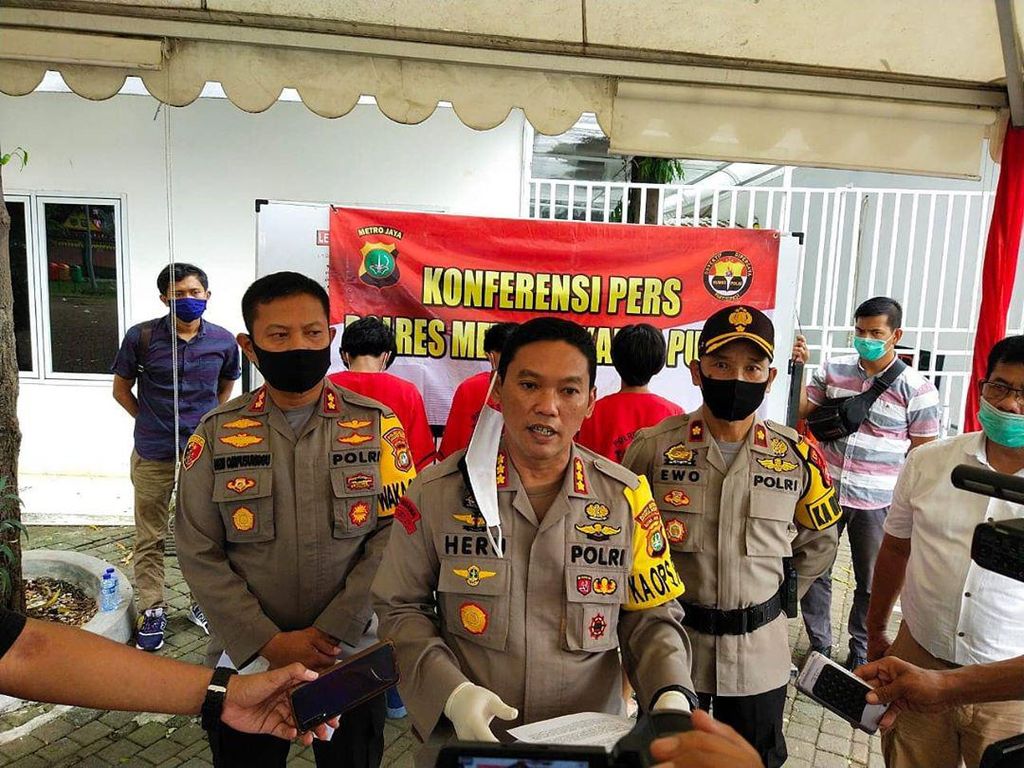 Tawuran Tewaskan Pemuda di Jakarta Pusat, 3 Orang Jadi Tersangka Tawuran Tewaskan Pemuda di Jakarta Pusat, 3 Orang Jadi Tersangka