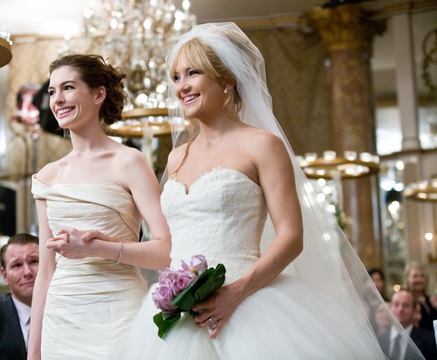 Bride Wars/imdb.com Film ini memiliki cerita tentang persahabatan Liv dan Emma yang diuji oleh suatu masalah.