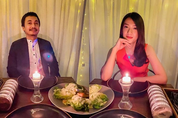 Pasangan Raditya Dika dan Anissa Aziza mengadakan candle light dinner di rumah untuk merayakan anniversary yang kedua.