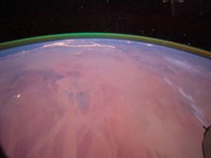 Mengenal Lapisan Eksosfer, Lapisan dengan Tekanan Paling Rendah di Atmosfer Mengenal Lapisan Eksosfer, Lapisan dengan Tekanan Paling Rendah di Atmosfer