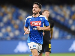 Pencapaian Mertens di Napoli Bikin Maradona Bangga