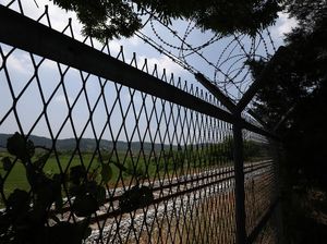 Korut Perbudak Tahanan Politik untuk Danai Program Senjata Nuklir Korut Perbudak Tahanan Politik untuk Danai Program Senjata Nuklir