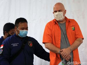 Polisi Jelaskan Kejahatan Russ Medlin Buron FBI yang Ditangkap di Jaksel Polisi Jelaskan Kejahatan Russ Medlin Buron FBI yang Ditangkap di Jaksel
