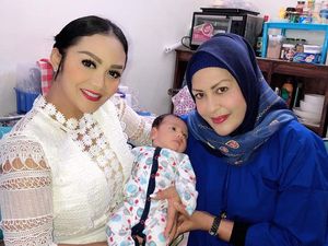 Foto: Kekompakan Krisdayanti dengan Atha, Mantan Istri Raul Lemos