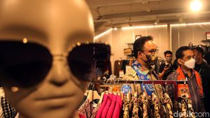 Mendag dan Anies Tinjau Protokol Kesehatan di Mal