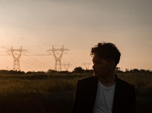 Run Perlawanan Mikha Angelo Terhadap Ketakutan Run Perlawanan Mikha Angelo Terhadap Ketakutan