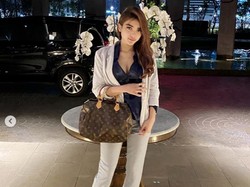 Nabilla Aprillya Dapat Bunga Usai Ngaku Dianiaya, Netter: Dari Siapa Tuh?