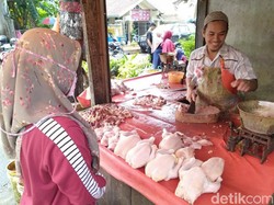 Harga Cabai-Bawang Putih di Pasar Cianjur Anjlok hingga 60 Persen