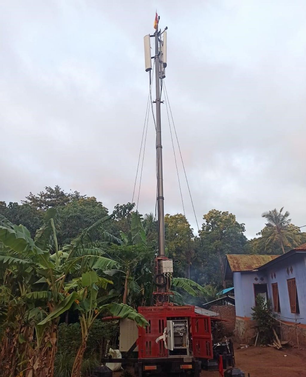 Telkomsel Telkomsel memperluas akses jaringan 4G di Di Desa Woloklibang, Kecamatan Adonara Barat, Kabupaten Flores Timur, Provinsi Nusa Tenggara Timur.