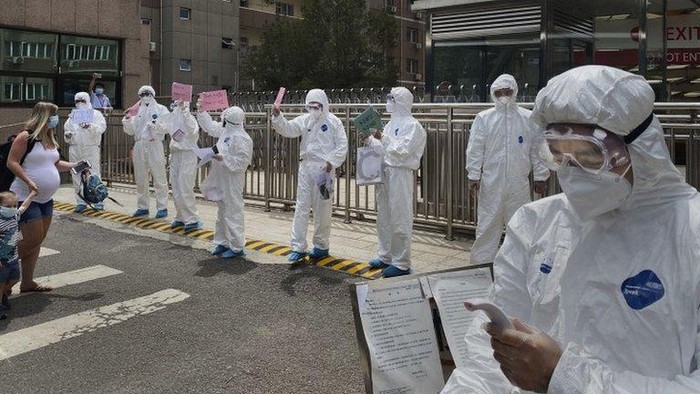 Virus corona: Total 106 kasus lokal baru Covid-19 dalam lima hari, Beijing kencangkan kontrol dengan lockdown dan tes masif