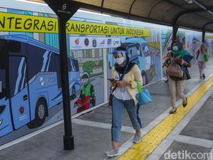 Wira-wiri di DKI Naik Angkot hingga Ojol Nanti Bermodal 1 Kartu